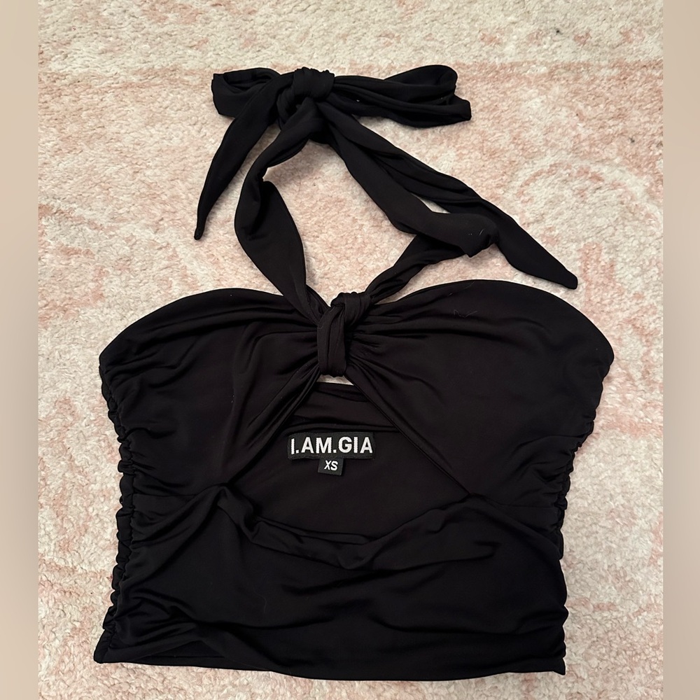 I am gia crop top